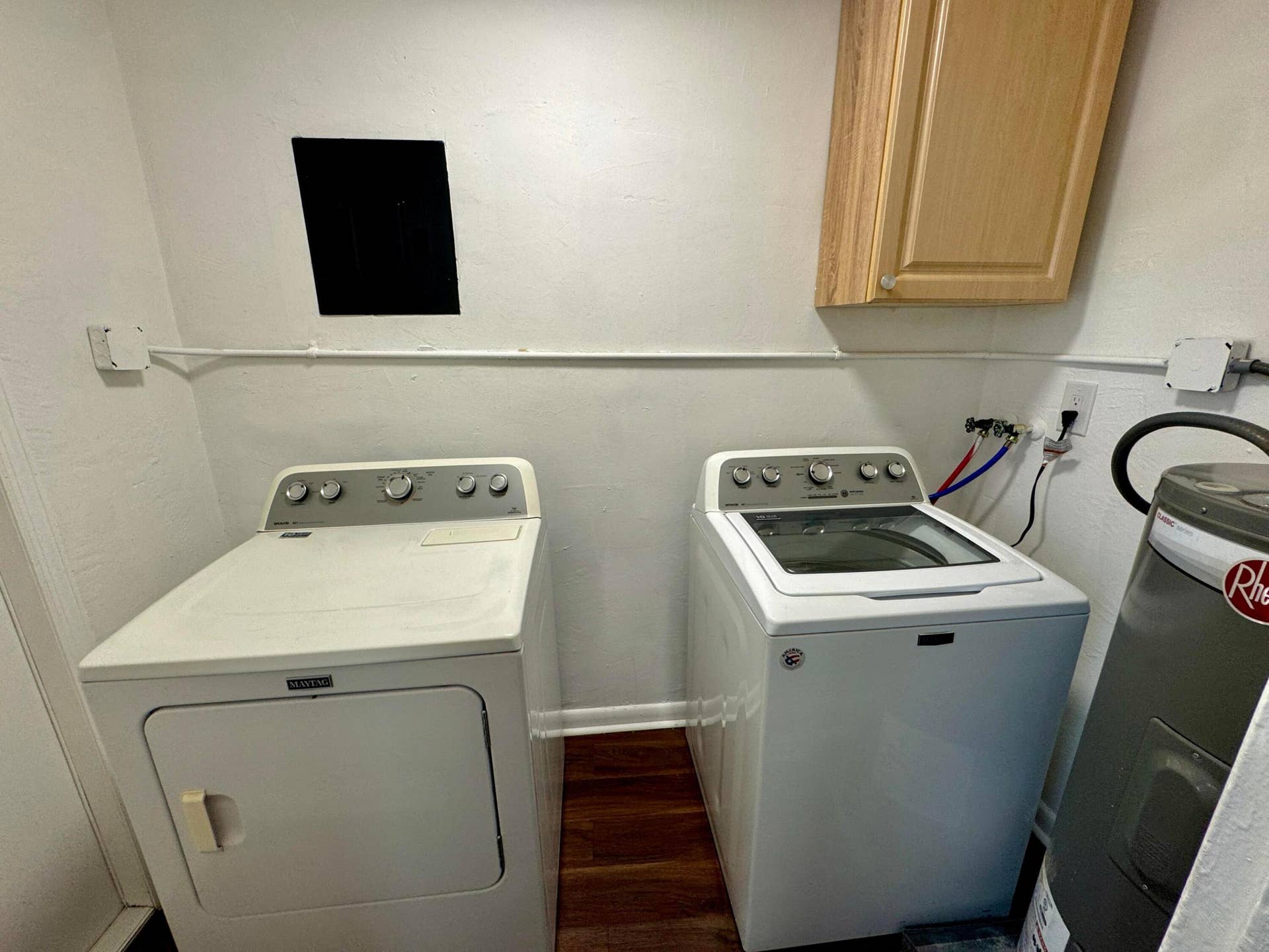 408 NW 21ST Terrace, Fort Lauderdale, FL 33311 Laundry room