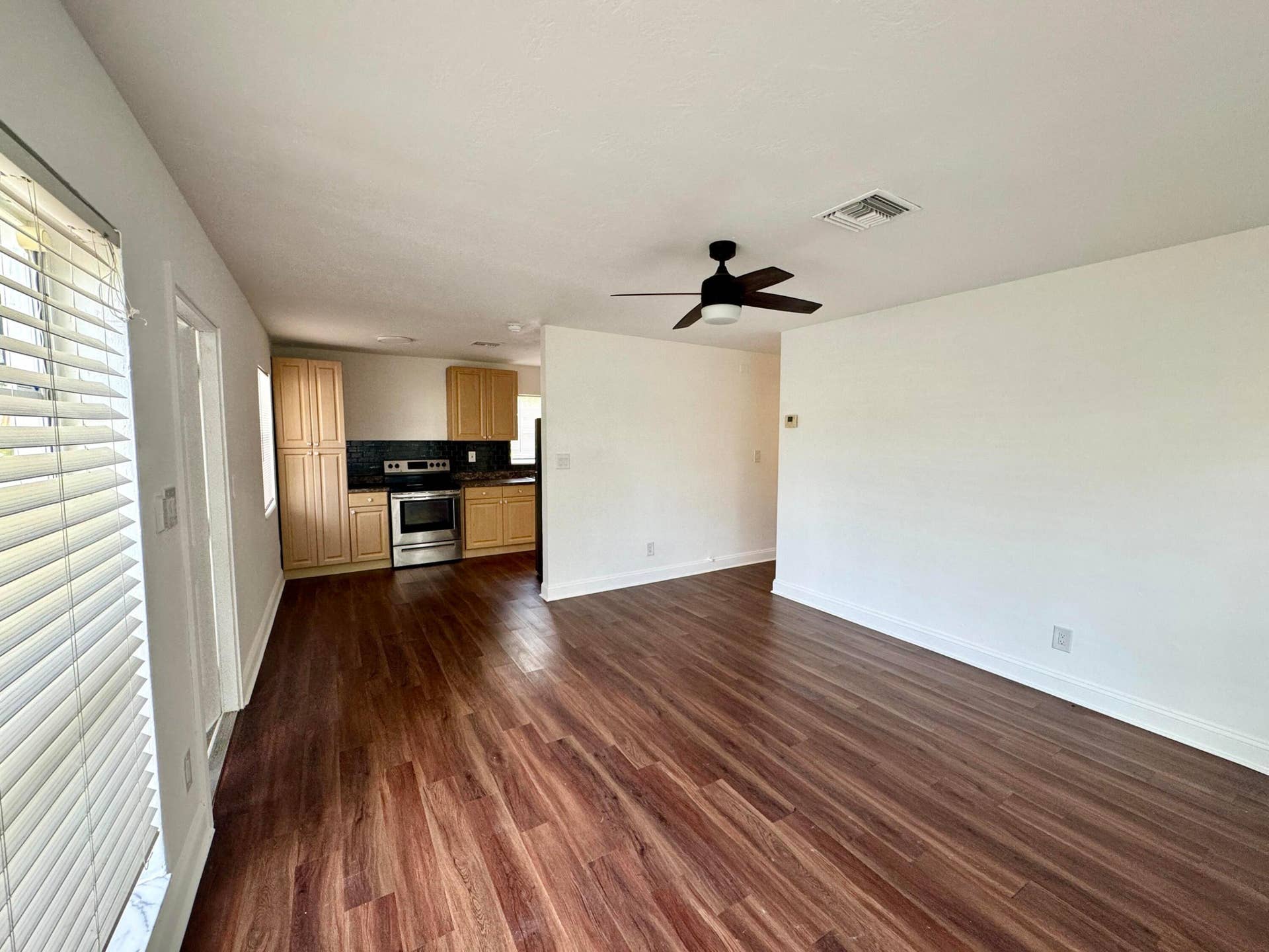 408 NW 21ST Terrace, Fort Lauderdale, FL 33311 uuid=0AD13EE1-FF08-4EEB-89AB-05FC7AA423A