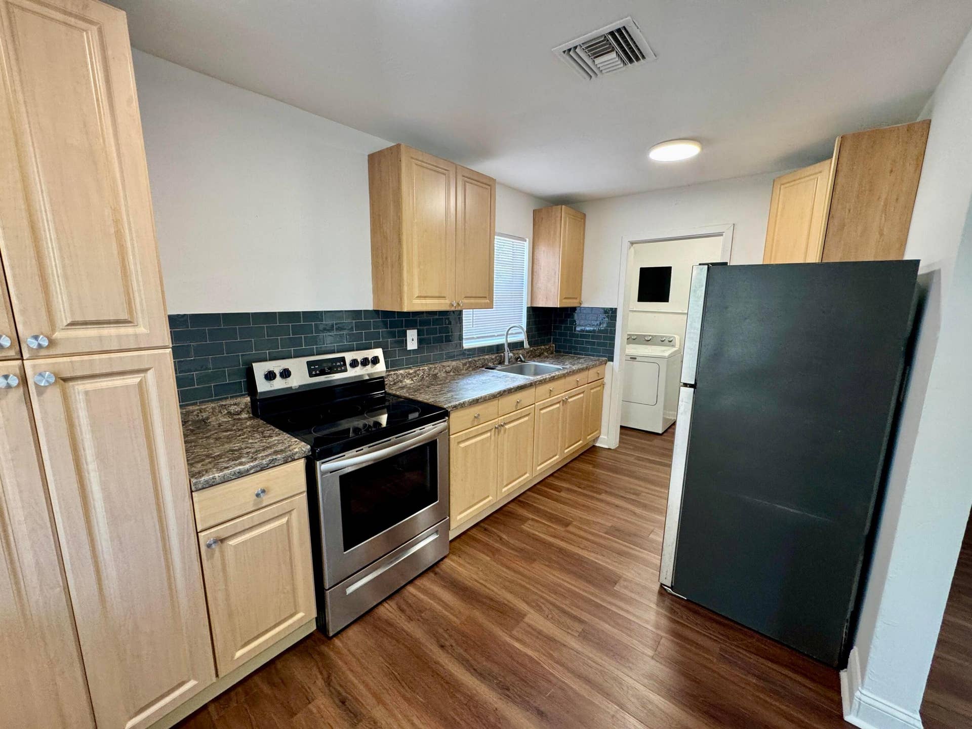 408 NW 21ST Terrace, Fort Lauderdale, FL 33311 uuid=92072635-765D-4E04-844B-C3DE25A927A