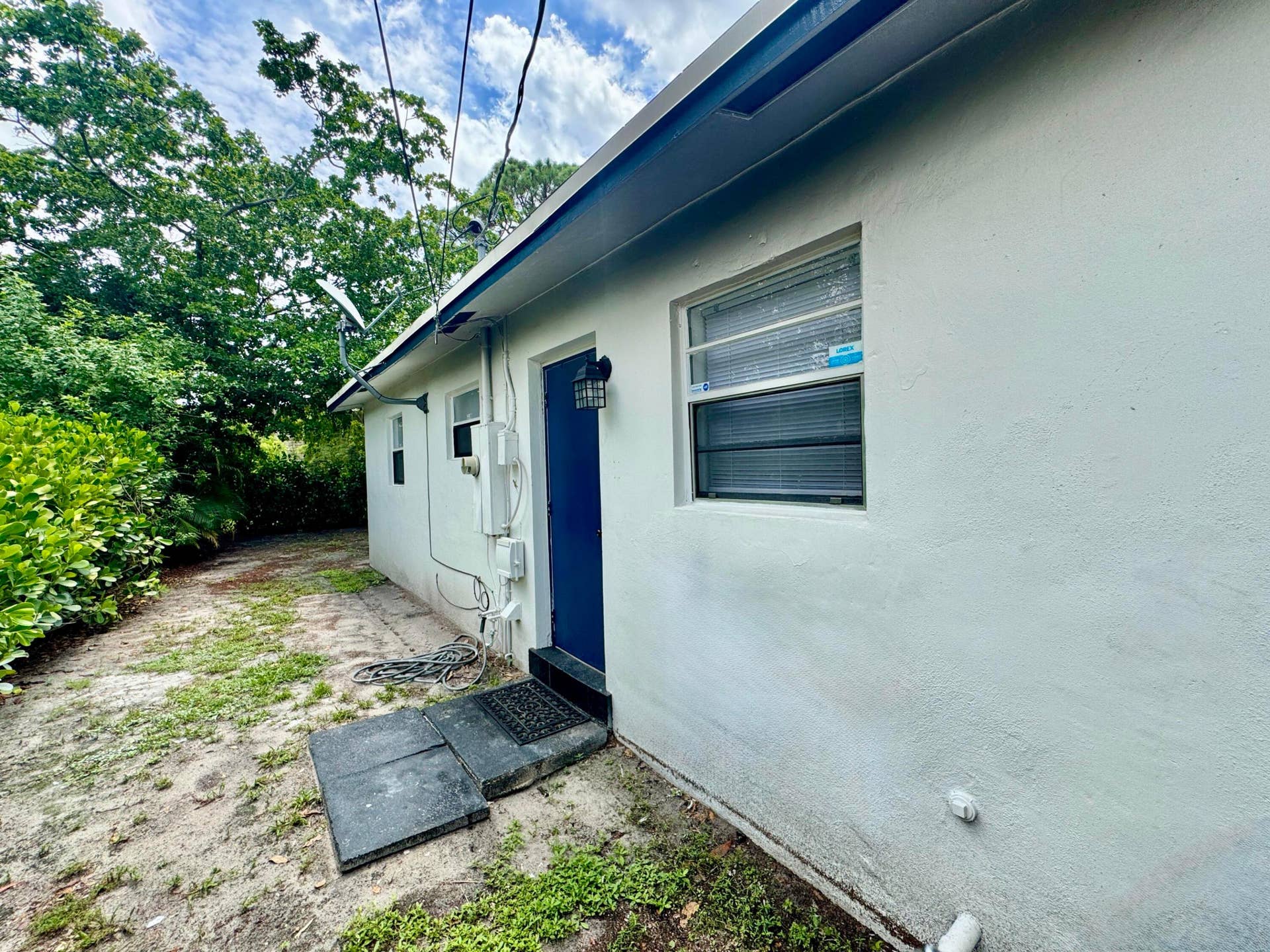 408 NW 21ST Terrace, Fort Lauderdale, FL 33311 uuid=0E7909FF-5FAB-48A2-8485-024BF222B0B