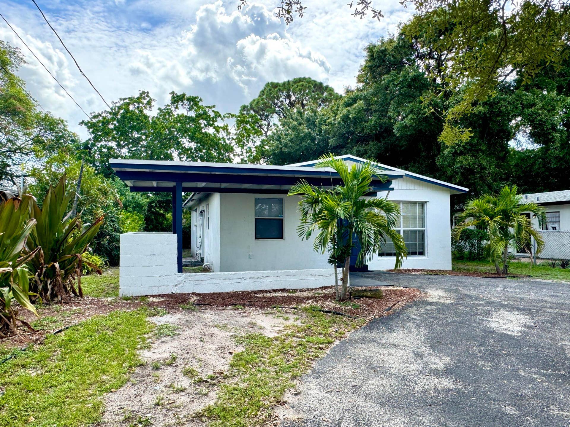 408 NW 21ST Terrace, Fort Lauderdale, FL 33311 uuid=A6D9396F-CF18-4086-A615-A1F35FB4DF8