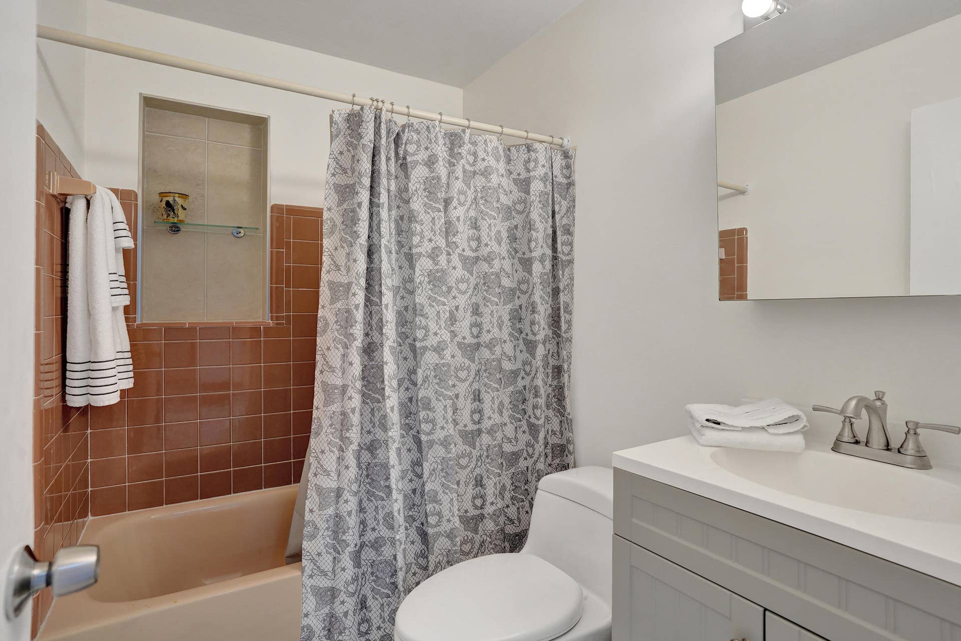 4131 NW 11th Avenue, Fort Lauderdale, FL 33309 2nd bath