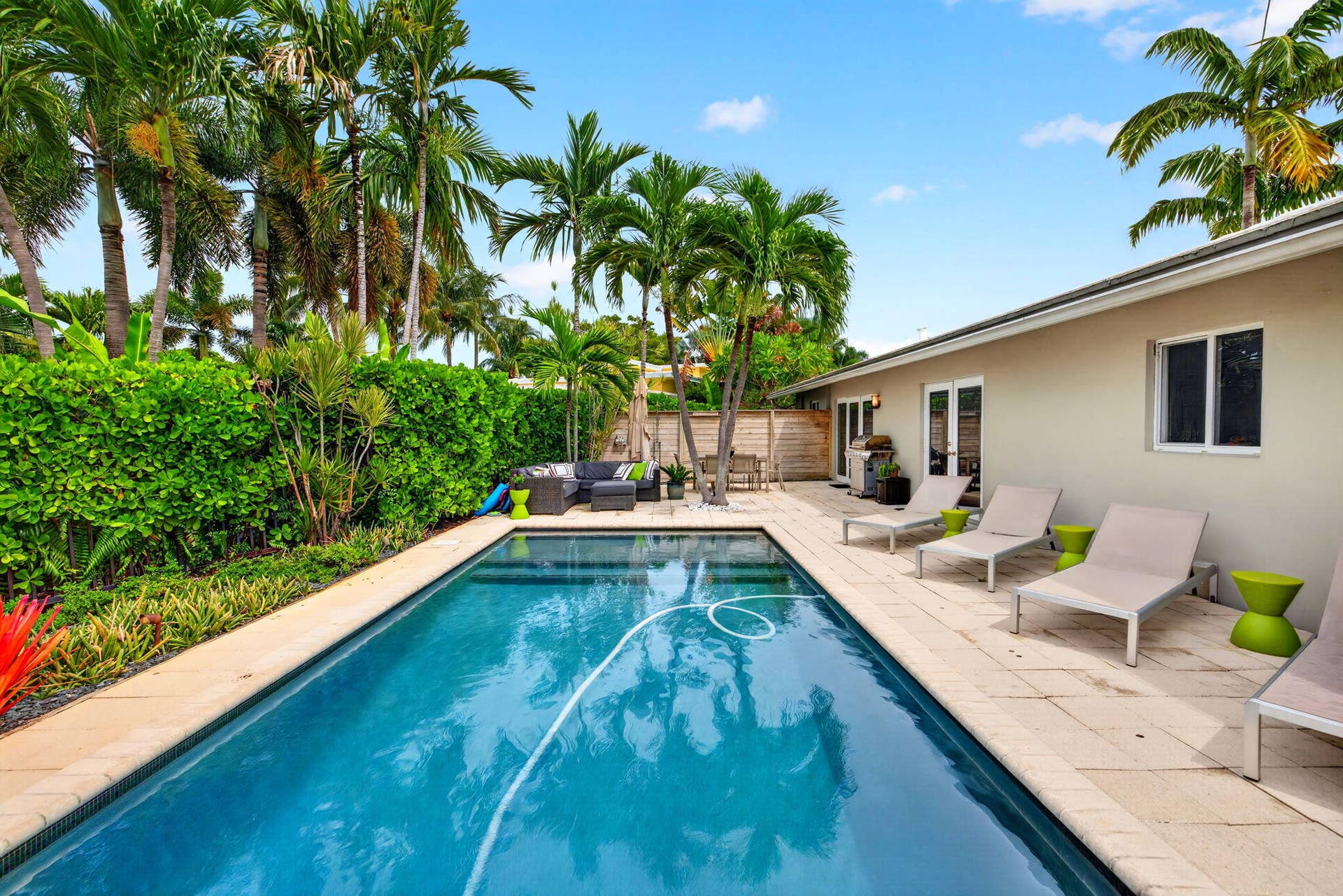 1948 NE 7TH Terrace, Wilton Manors, FL 33305 88-web-or-mls-699A1955