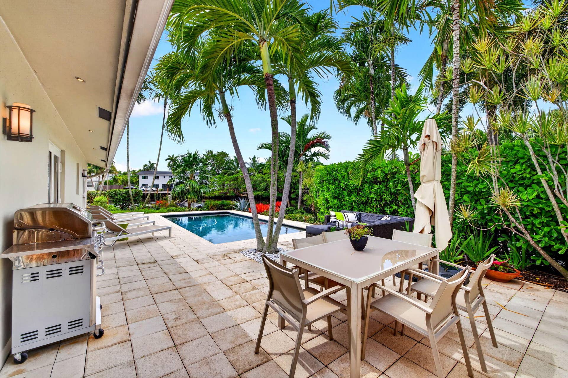 1948 NE 7TH Terrace, Wilton Manors, FL 33305 75-web-or-mls-699A1860