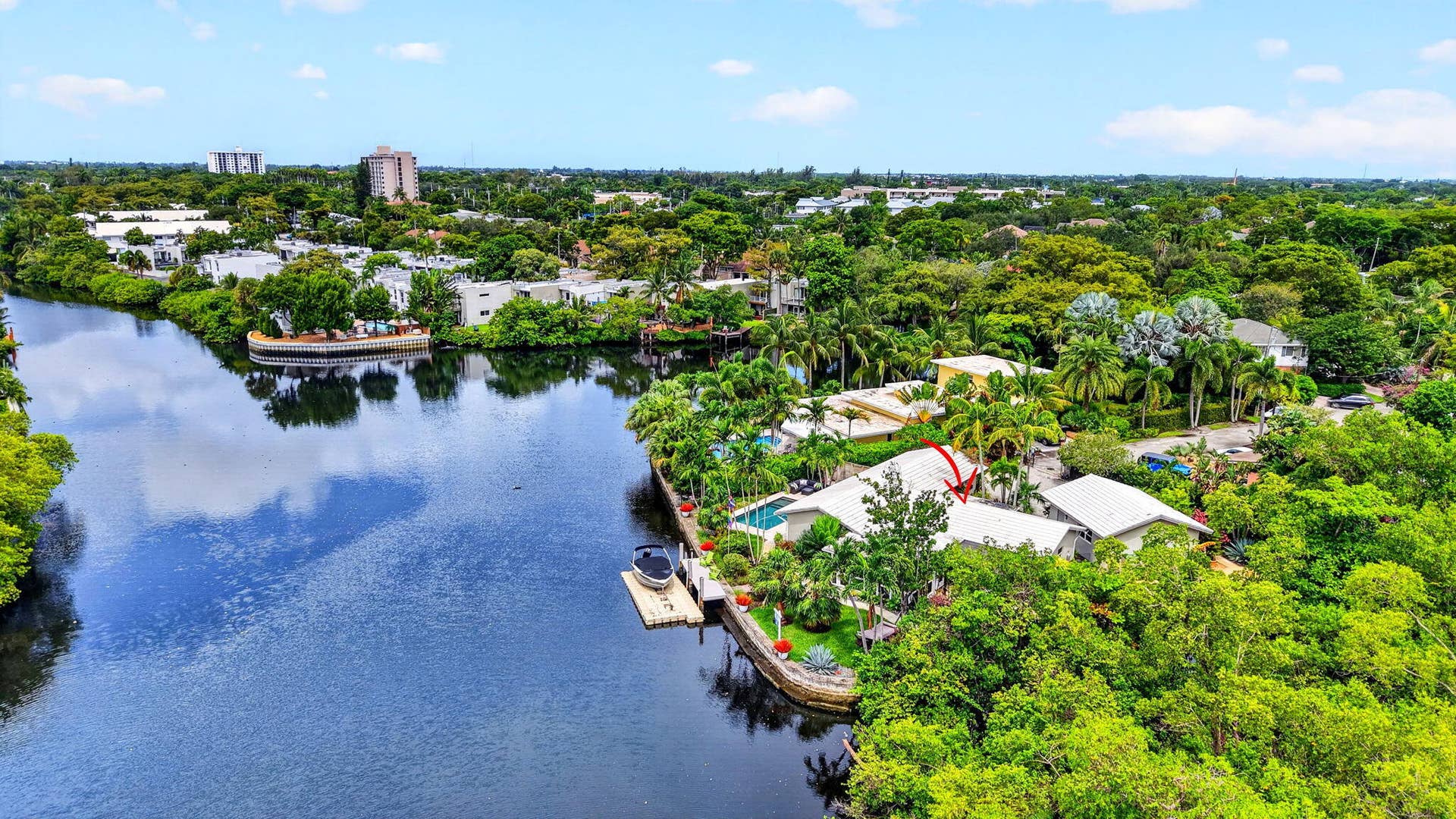 1948 NE 7TH Terrace, Wilton Manors, FL 33305 97-web-or-mls-DJI_20260805114827_0037_D