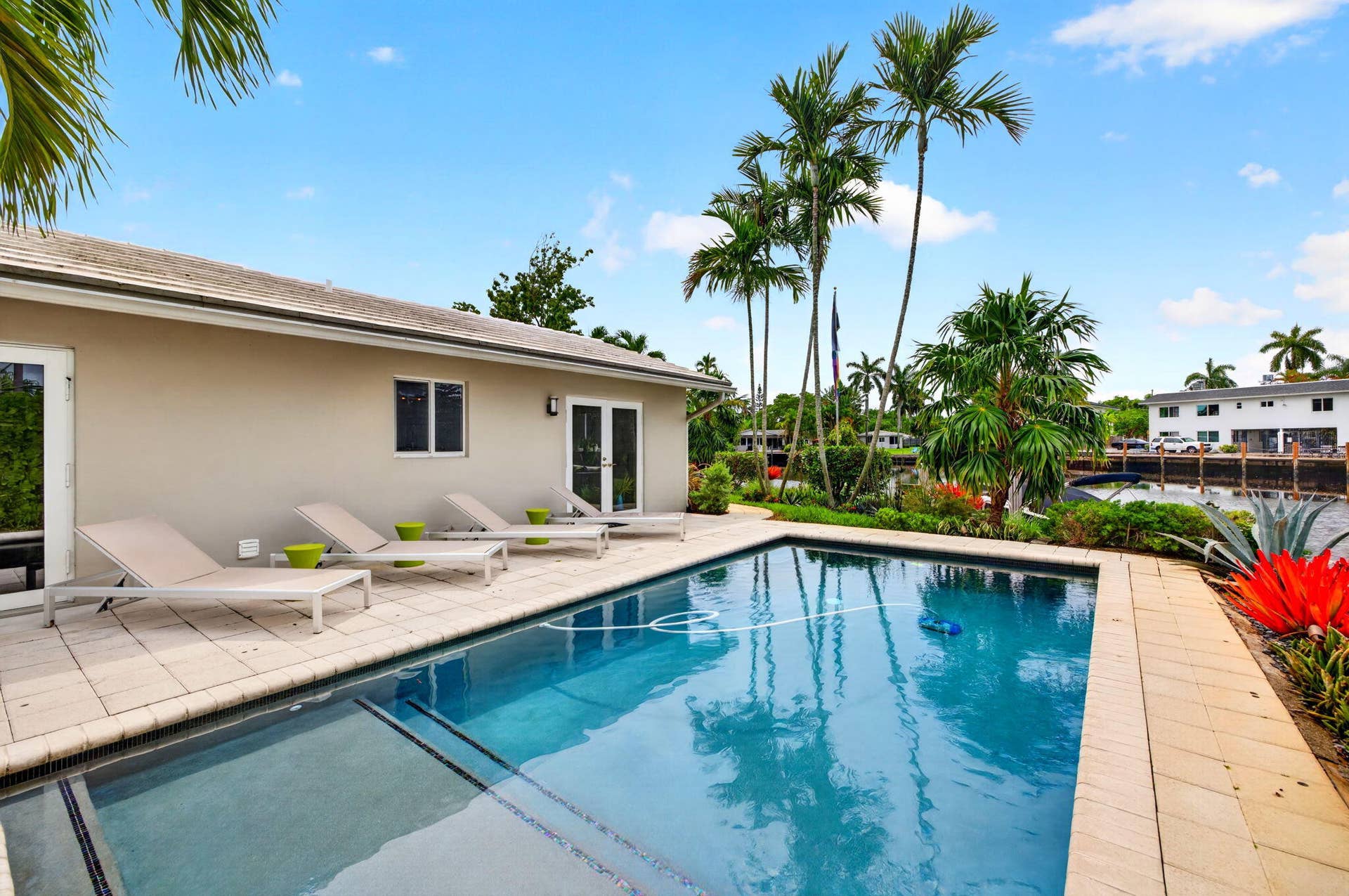 1948 NE 7TH Terrace, Wilton Manors, FL 33305 81-web-or-mls-699A1908
