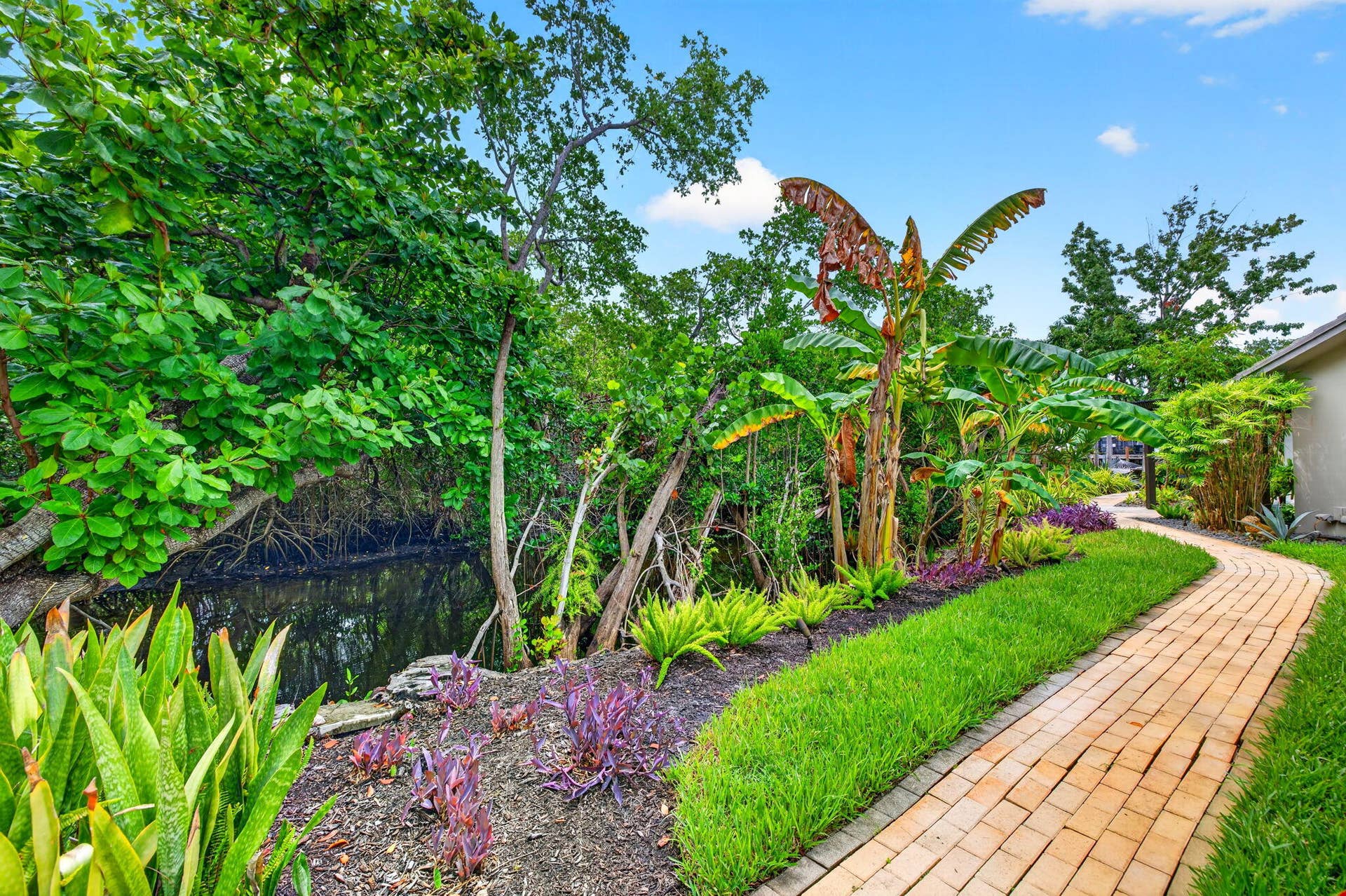 1948 NE 7TH Terrace, Wilton Manors, FL 33305 58-web-or-mls-699A1743