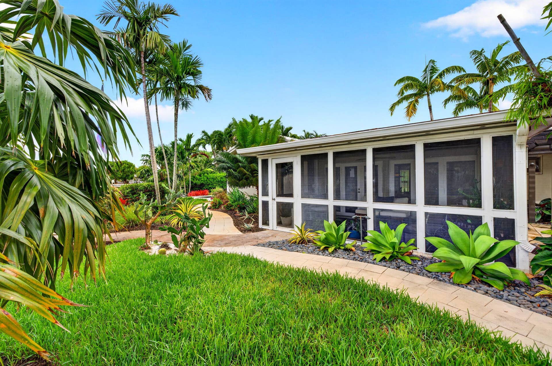 1948 NE 7TH Terrace, Wilton Manors, FL 33305 62-web-or-mls-699A1770