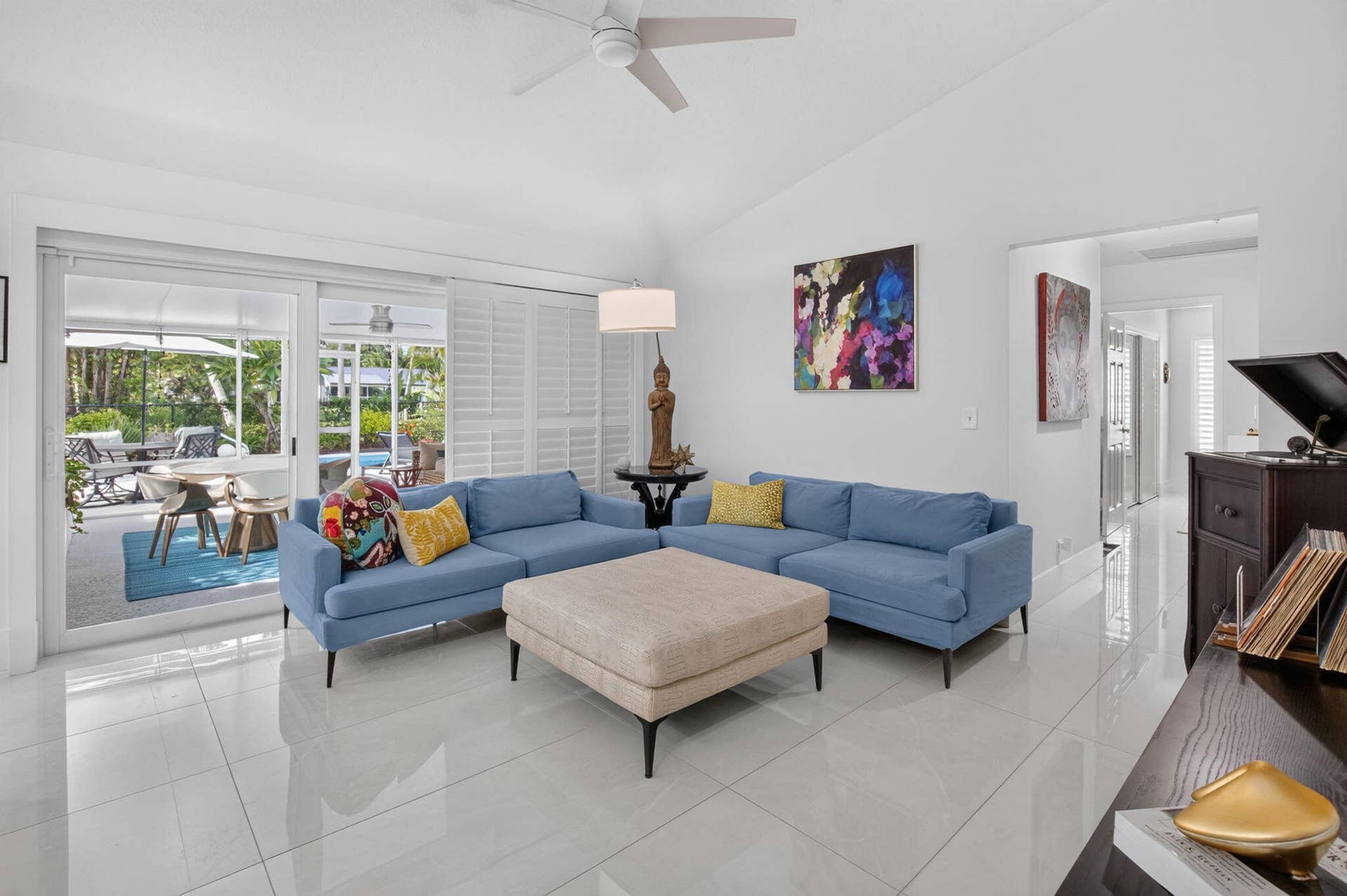 3864 Satin Leaf Court, Delray Beach, FL 33445 Living Room