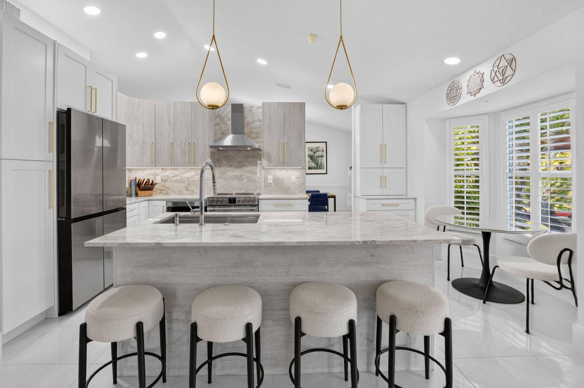 3864 Satin Leaf Court, Delray Beach, FL 33445 Gorgeous Kitchen (2024)