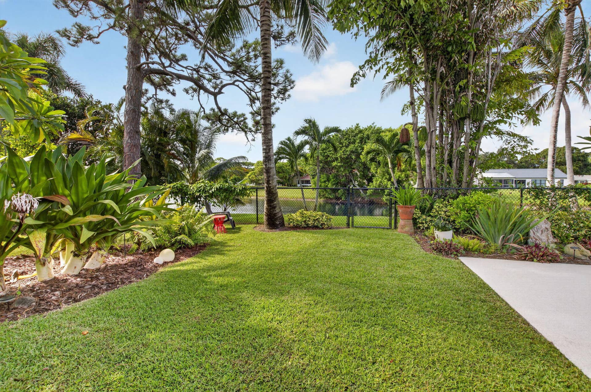 3864 Satin Leaf Court, Delray Beach, FL 33445 10,500 sq ft lot overlooking long lake!