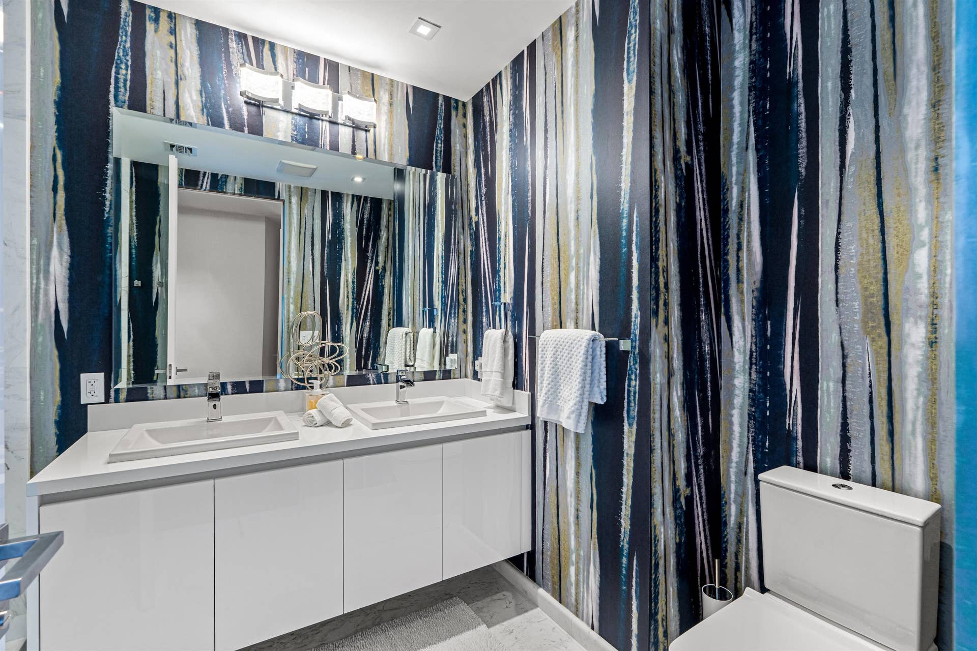 POWDER_ROOM_2