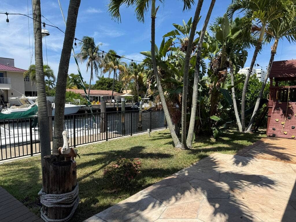 11 SUNSET Lane, Lauderdale By The Sea, FL 33062 Back Yard 6