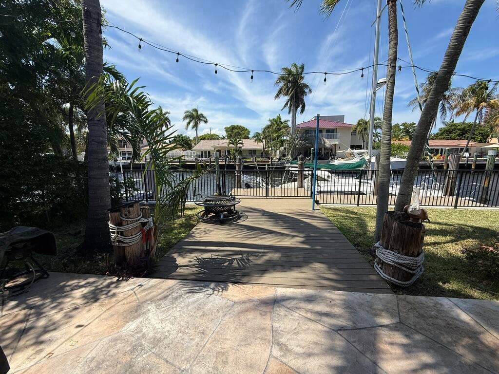 11 SUNSET Lane, Lauderdale By The Sea, FL 33062 Back Yard 5
