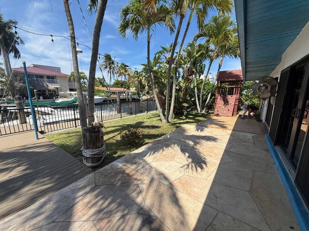 11 SUNSET Lane, Lauderdale By The Sea, FL 33062 Back Yard 24