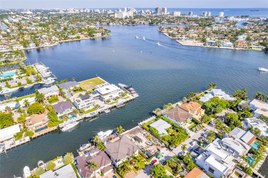 Property photo for 1725 SE 13TH Street, Fort Lauderdale, FL