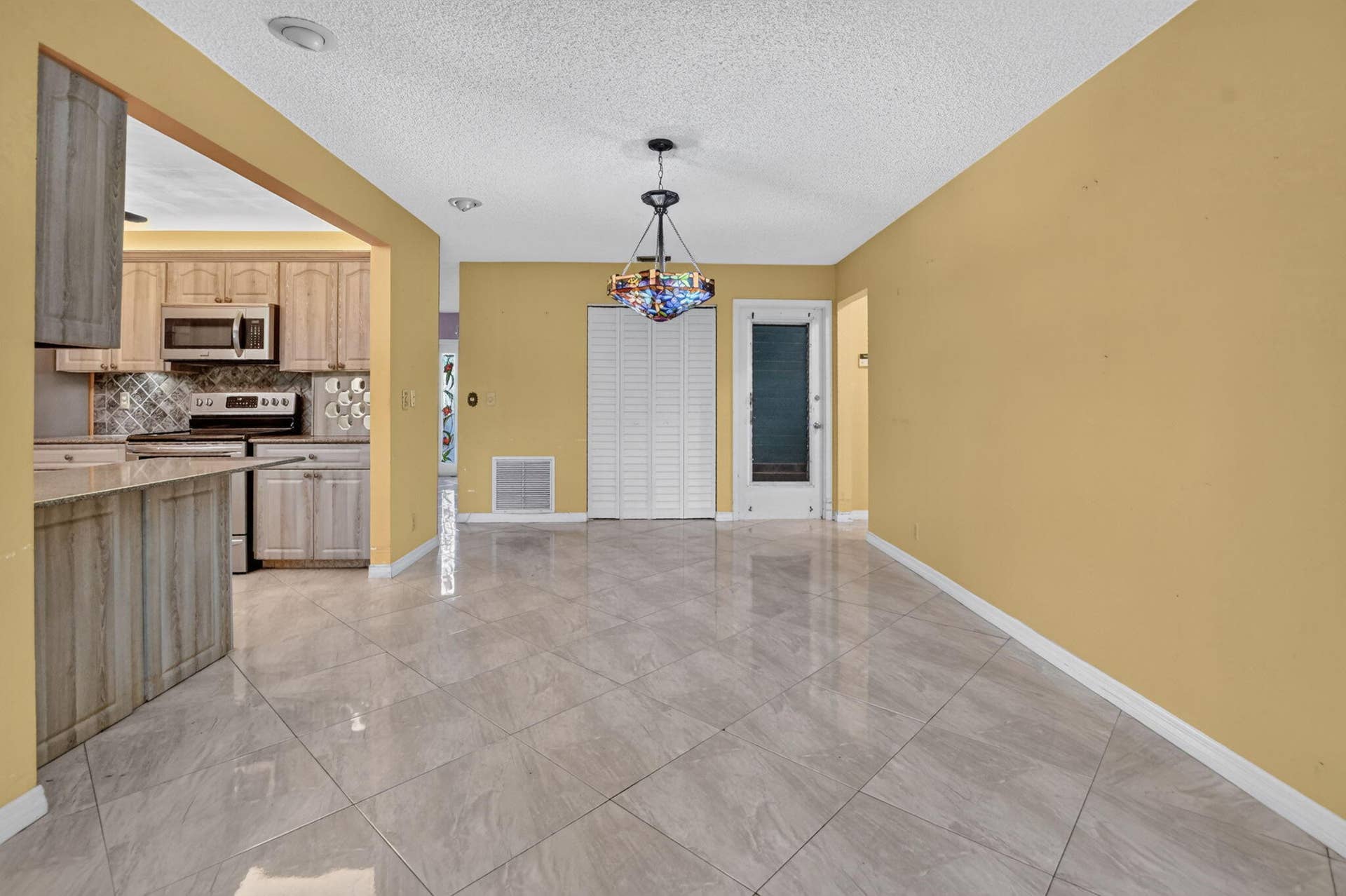 999 NW 23RD Lane, Delray Beach, FL 33445 21-web-or-mls-DSC_3615