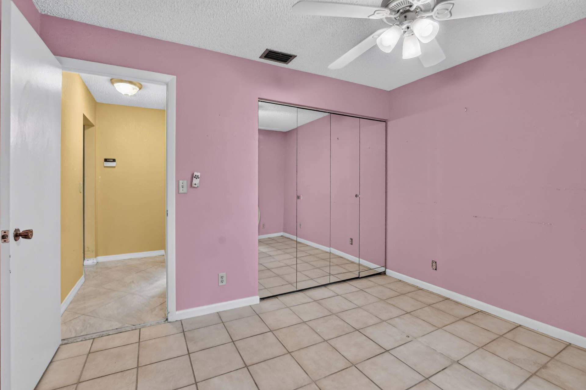 999 NW 23RD Lane, Delray Beach, FL 33445 26-web-or-mls-DSC_3640