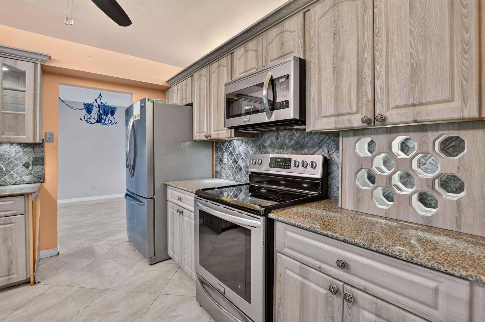 999 NW 23RD Lane, Delray Beach, FL 33445 17-web-or-mls-DSC_3595
