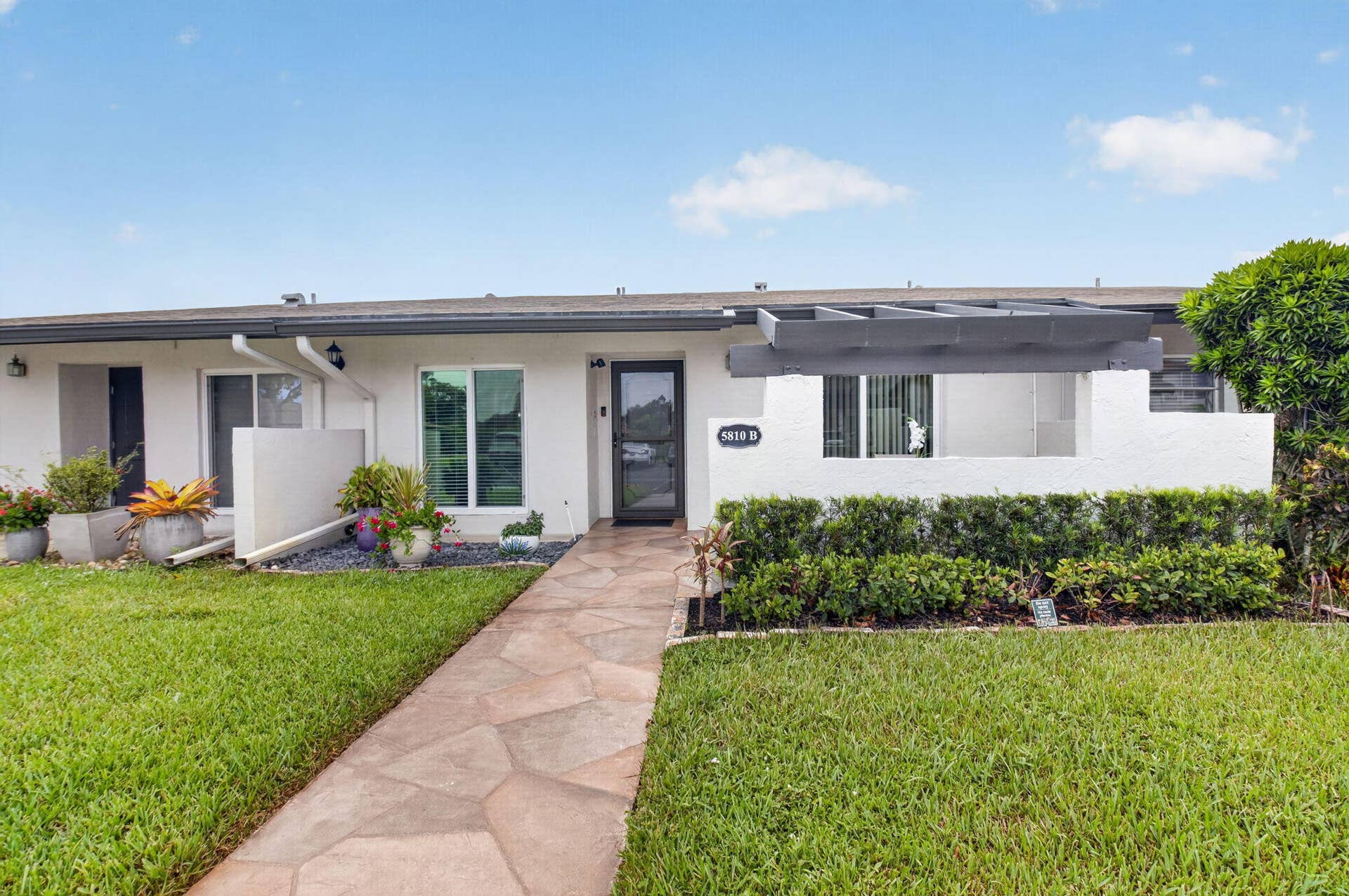 5810 ARECA PALM, #B, Delray Beach, FL 33484 FRONT ELEVATION