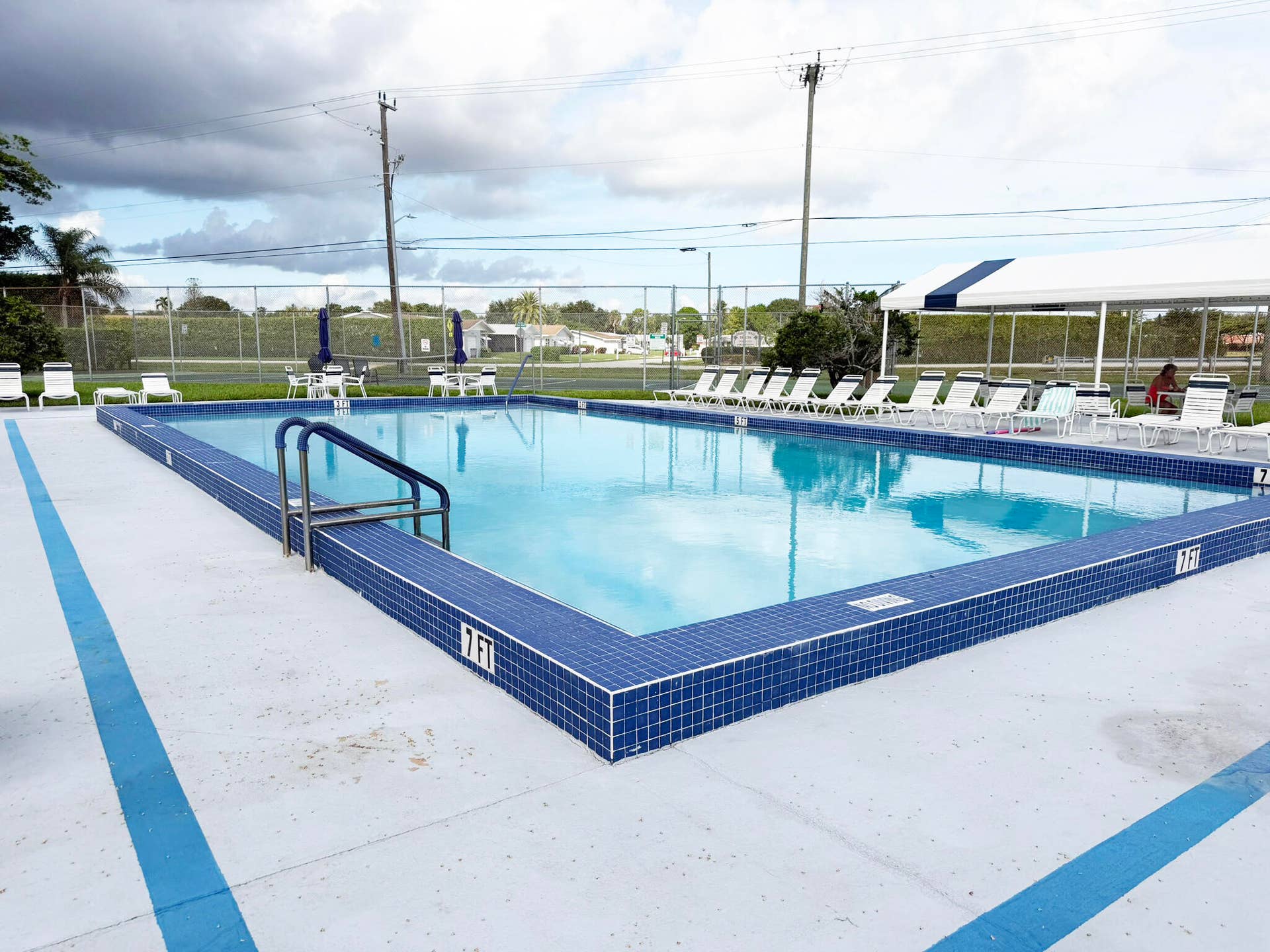 5810 ARECA PALM, #B, Delray Beach, FL 33484 FOR RESIDENTS OF PG 2 ONLY