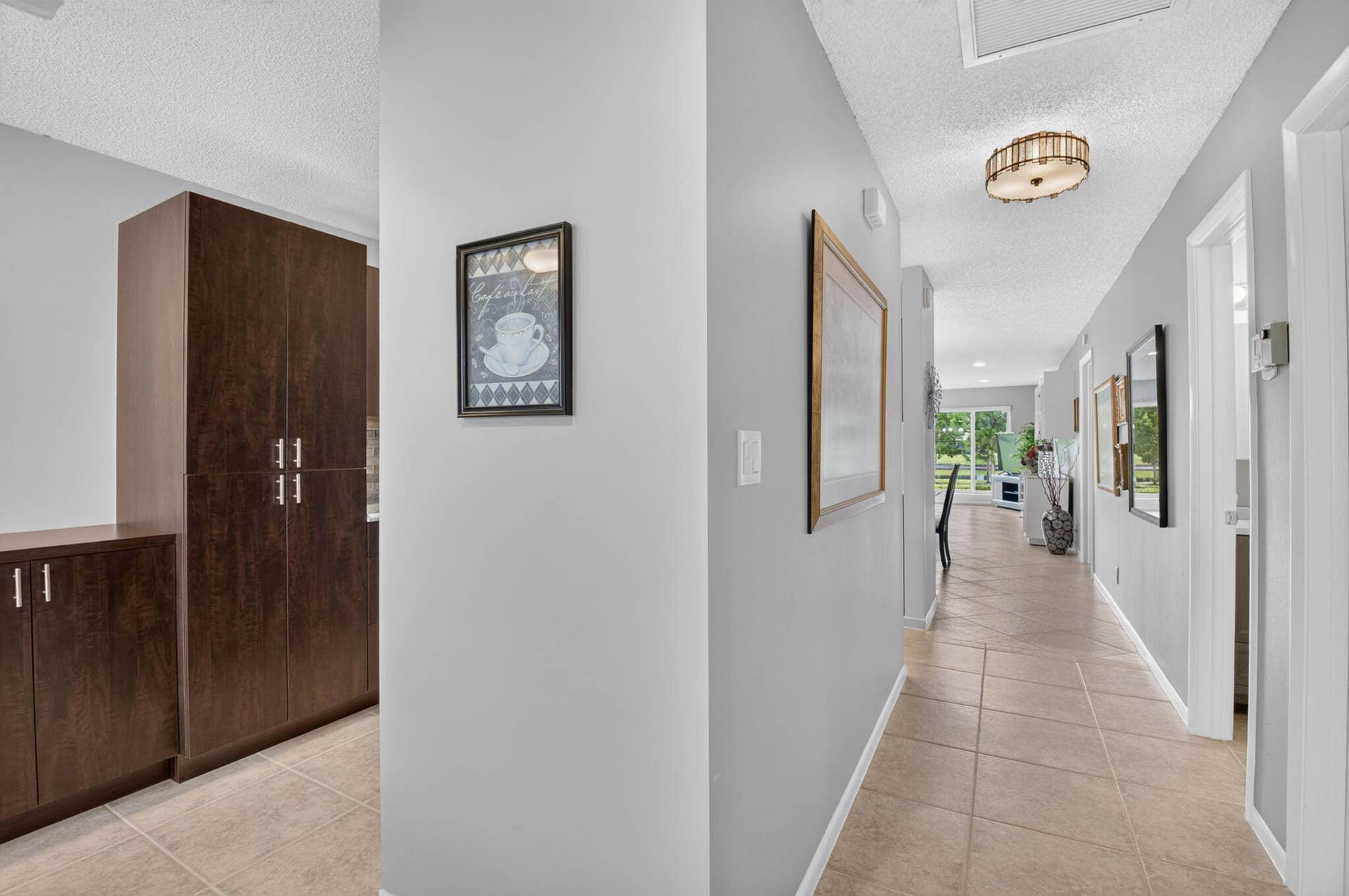 5810 ARECA PALM, #B, Delray Beach, FL 33484 ENTRY