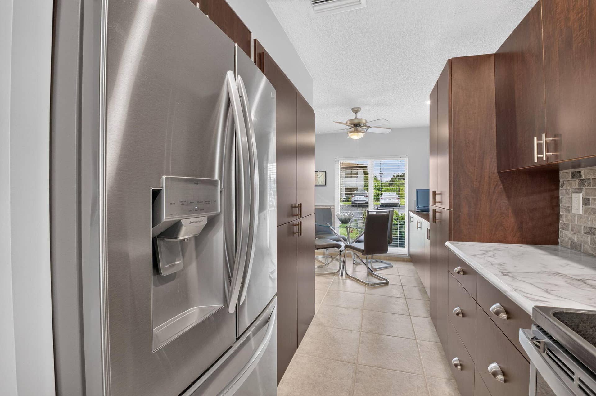 5810 ARECA PALM, #B, Delray Beach, FL 33484 LARGE SIZED REFRIGERATOR