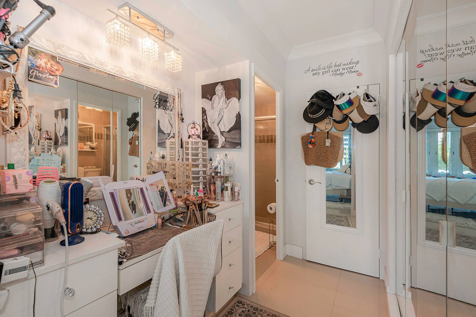3233 NE 34TH Street, #215, Fort Lauderdale, FL 33308 0-23
