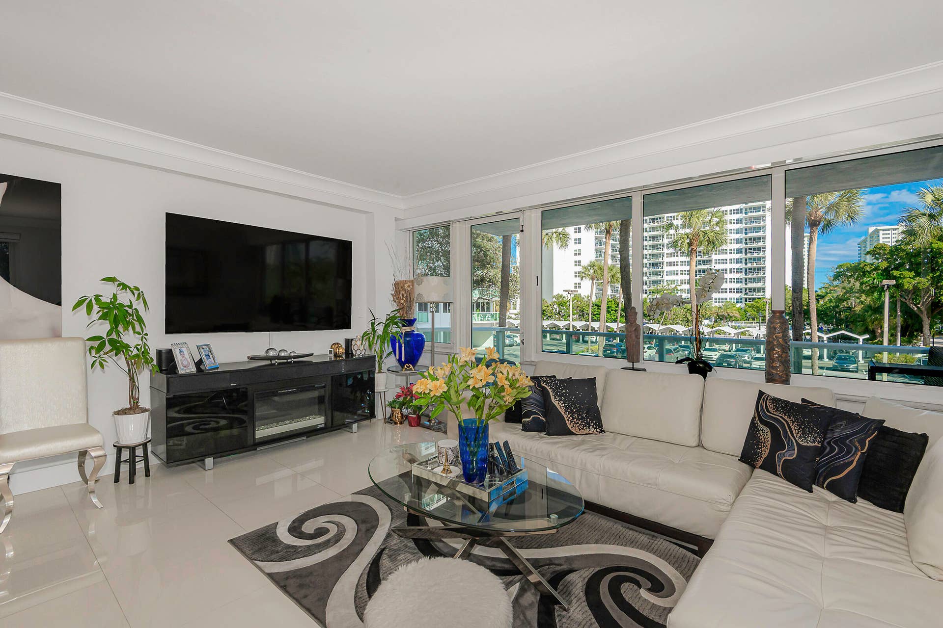 3233 NE 34TH Street, #215, Fort Lauderdale, FL 33308 0-4
