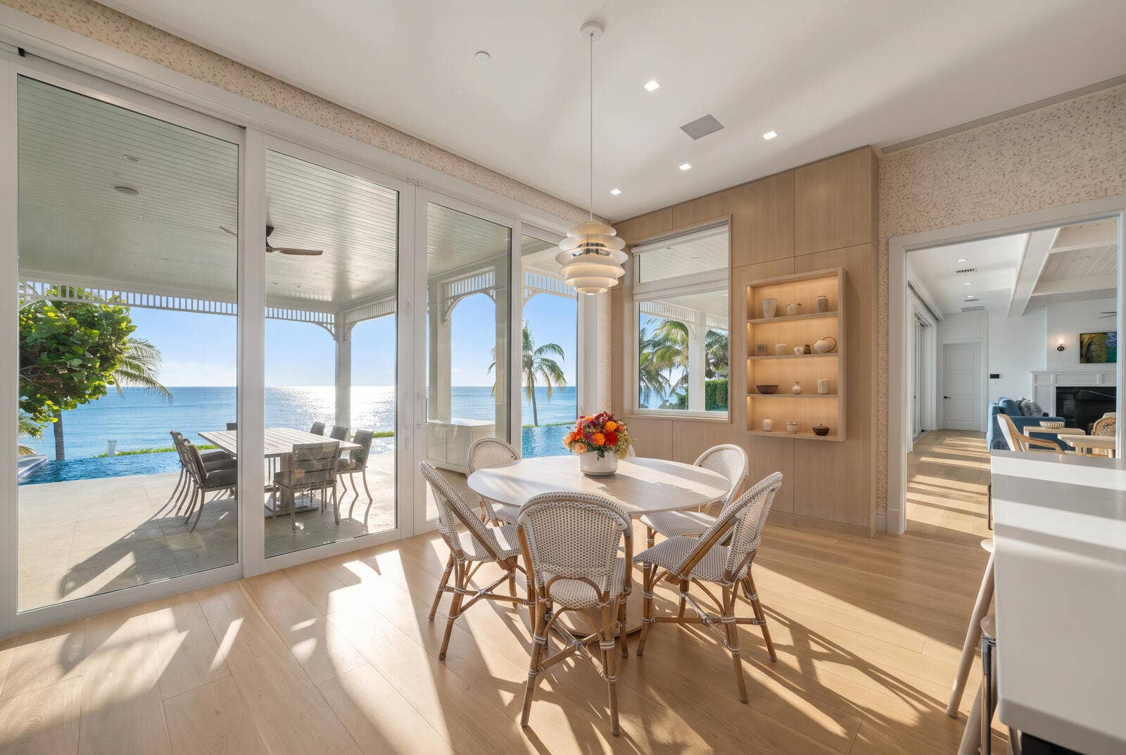 4101 S Ocean Boulevard, Highland Beach, FL 33487 Breakfast Area