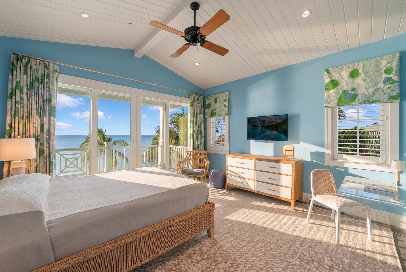 4101 S Ocean Boulevard, Highland Beach, FL 33487 Guest Bedroom 1