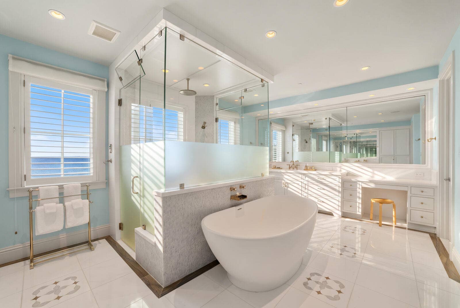 4101 S Ocean Boulevard, Highland Beach, FL 33487 Primary Bath