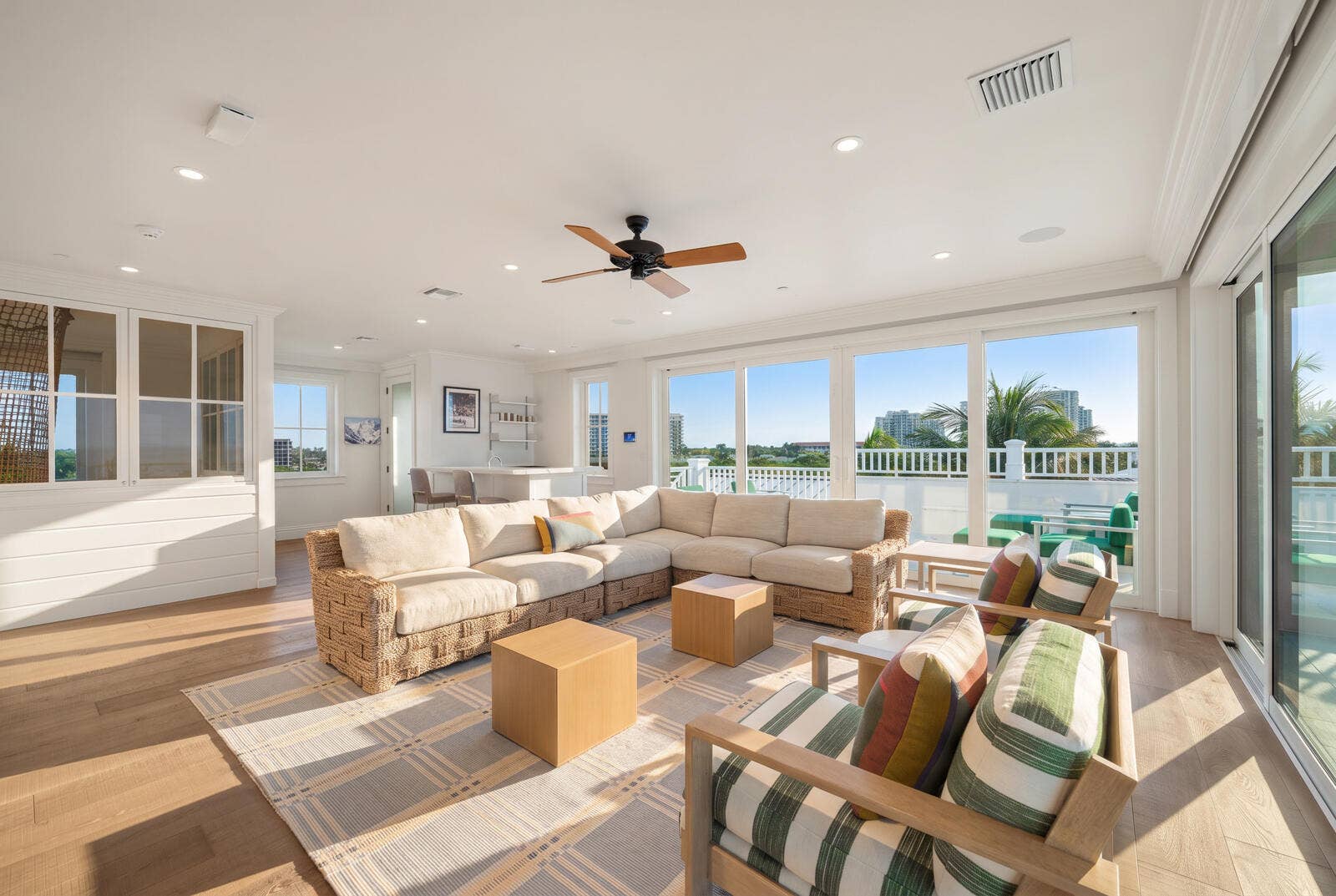 4101 S Ocean Boulevard, Highland Beach, FL 33487 Fourth Floor