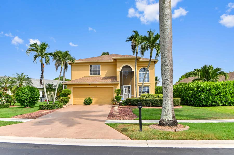 Property photo for 6205 Lansdowne Circle, Boynton Beach, FL