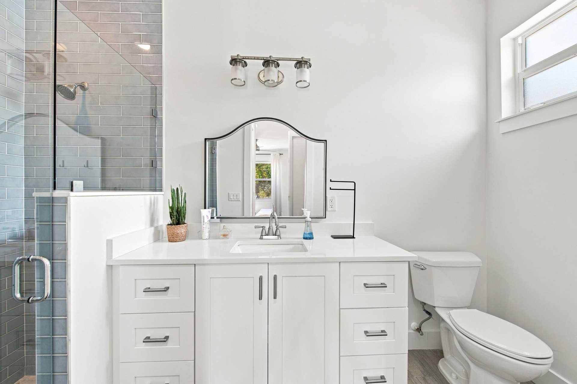 18302 Limestone Creek Road, Jupiter, FL 33458 Main bedroom en suite