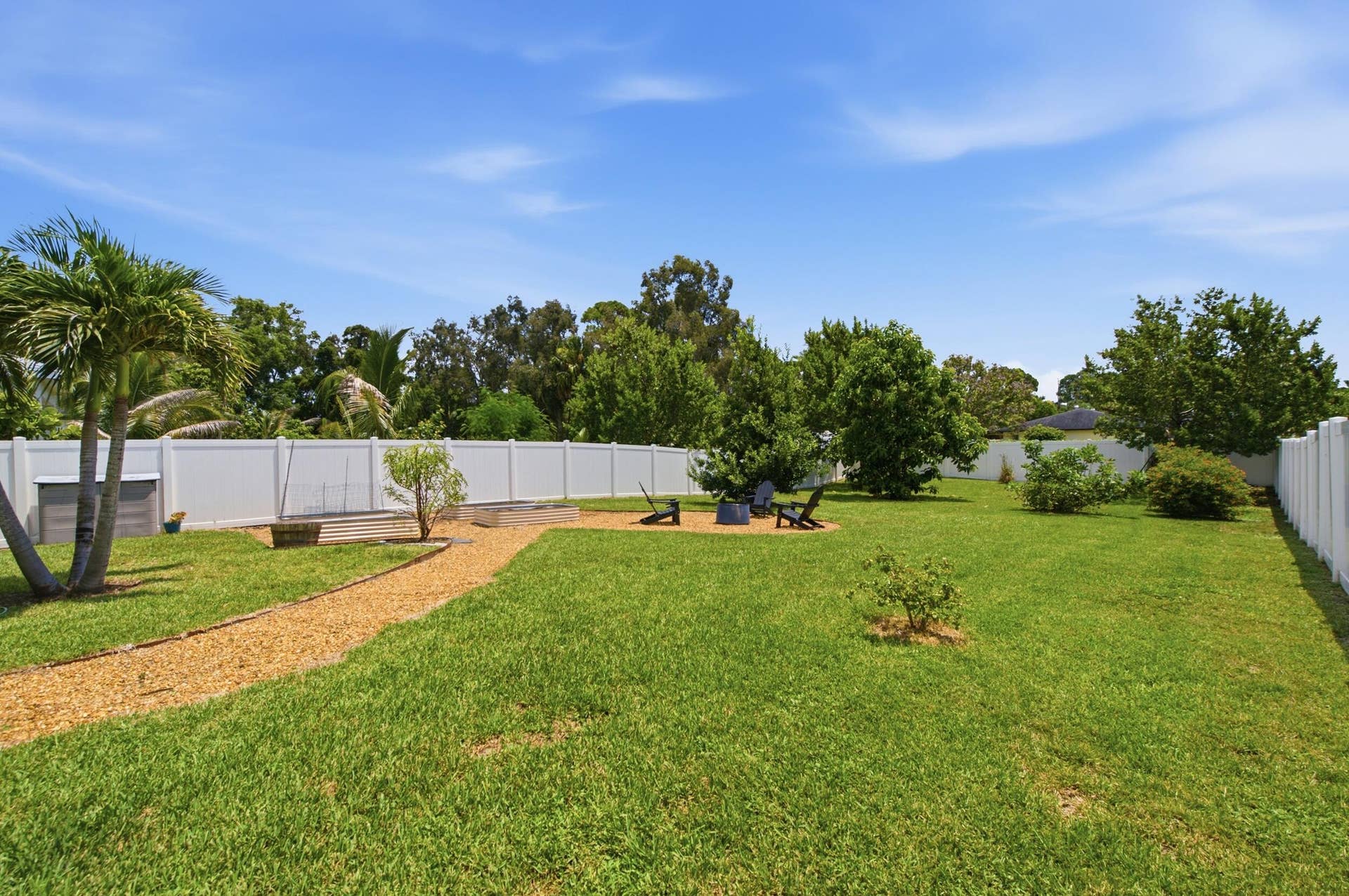 18302 Limestone Creek Road, Jupiter, FL 33458 Enjoy the tropical fruit trees