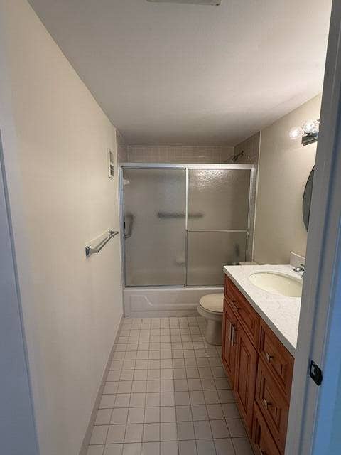 15364 LAKES OF DELRAY Boulevard, #49, Delray Beach, FL 33484 2nd Full Bathroom
