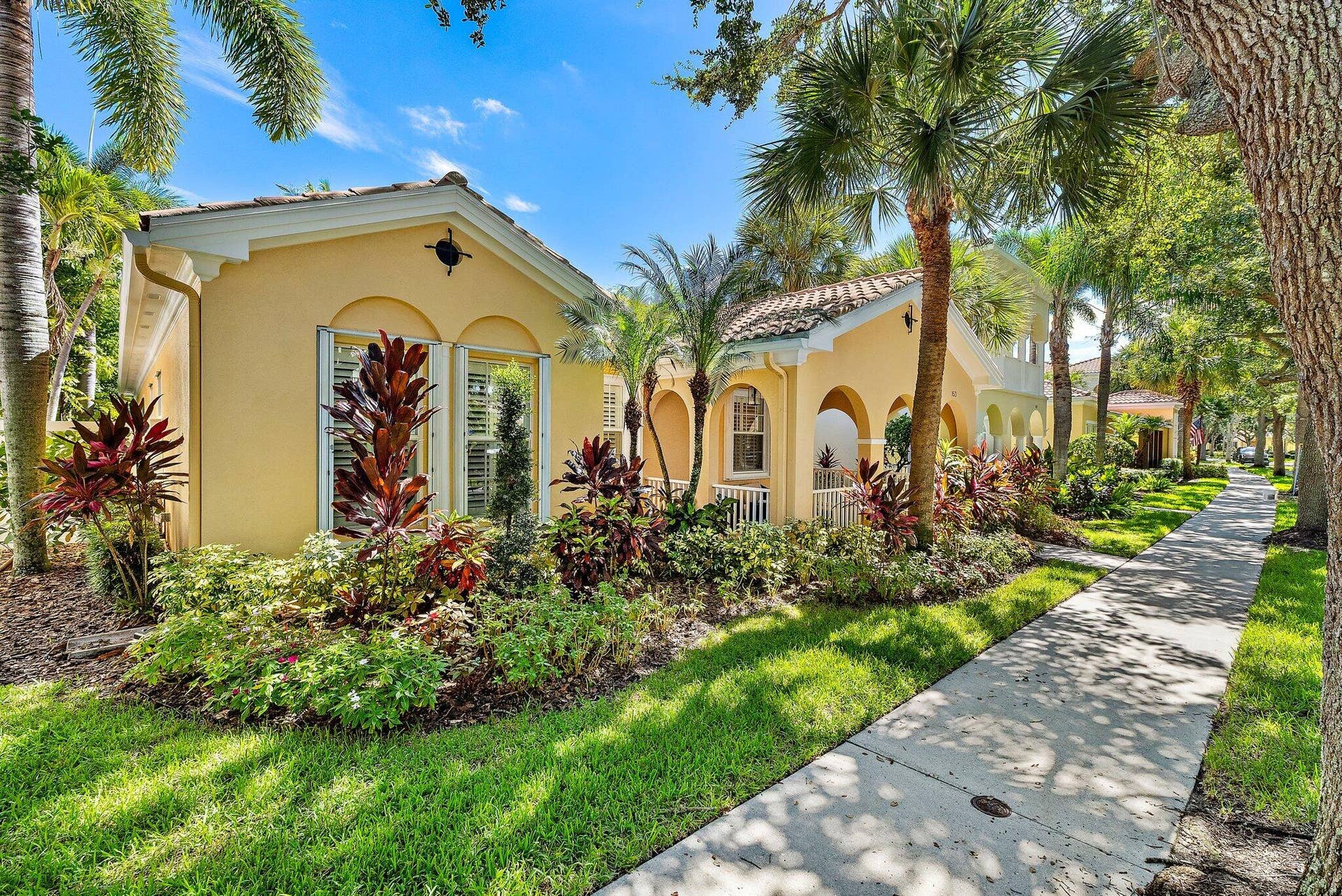 021-153SavonaDr-Jupiter-SMALL