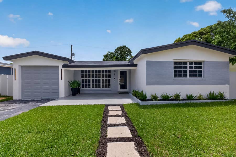 Property photo for 2701 DE SOTO Drive, Miramar, FL