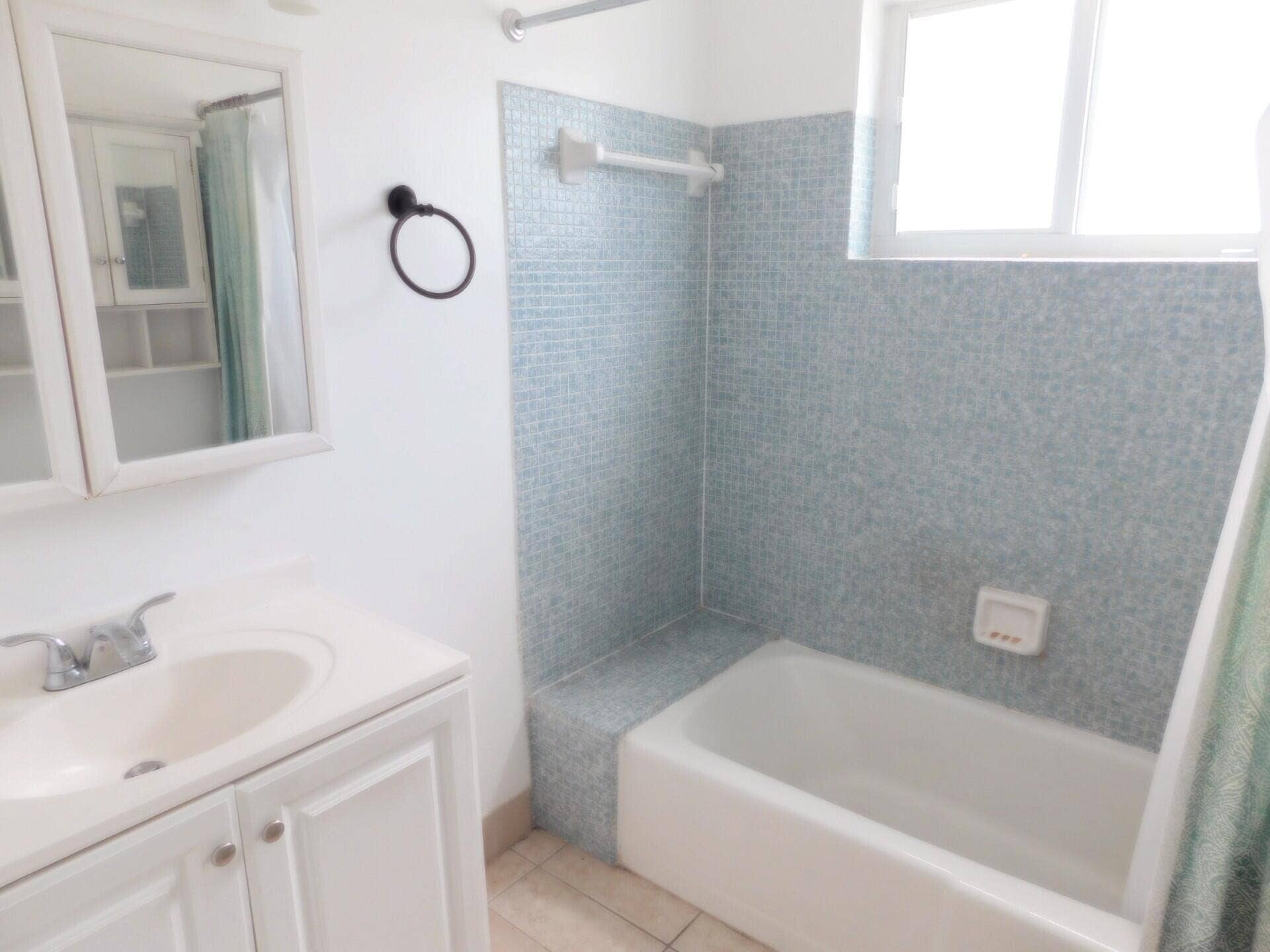 825 NE 6th Street, #3, Fort Lauderdale, FL 33304 2nd Bathroom