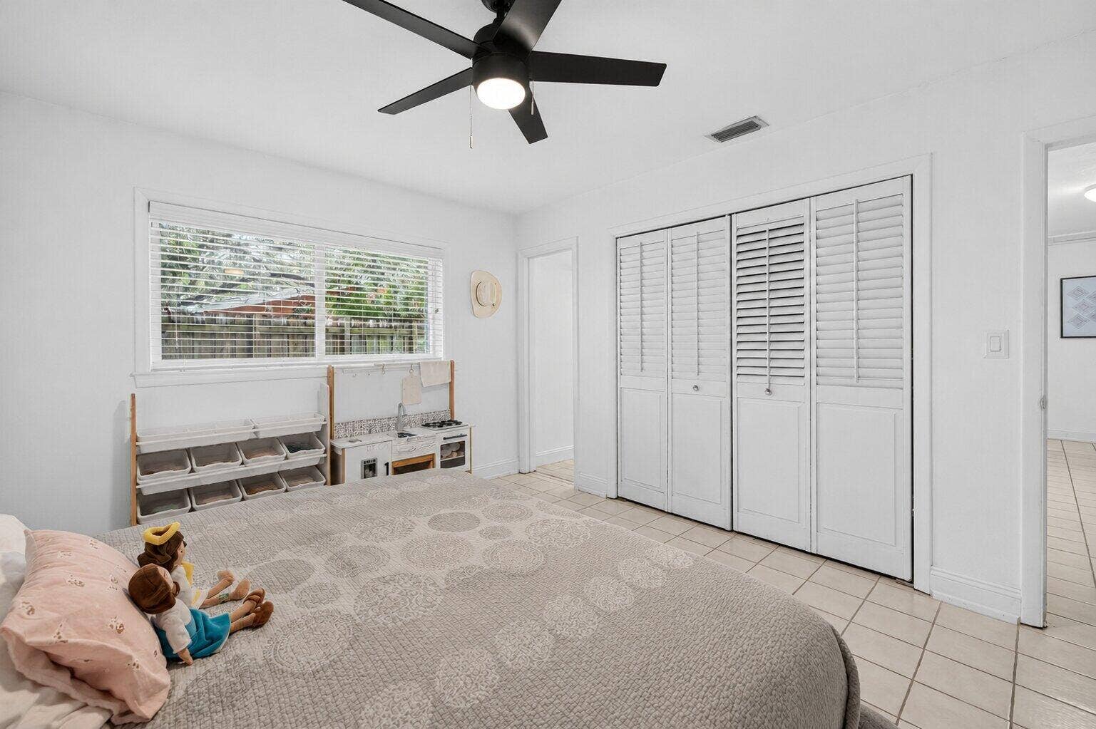 4031 NE 15TH Avenue, Oakland Park, FL 33334 18