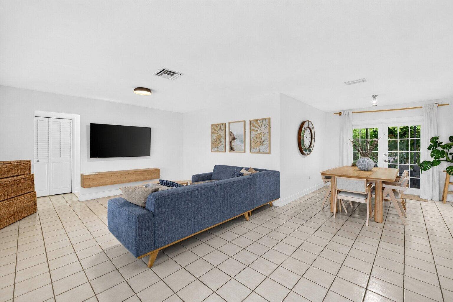 4031 NE 15TH Avenue, Oakland Park, FL 33334 1