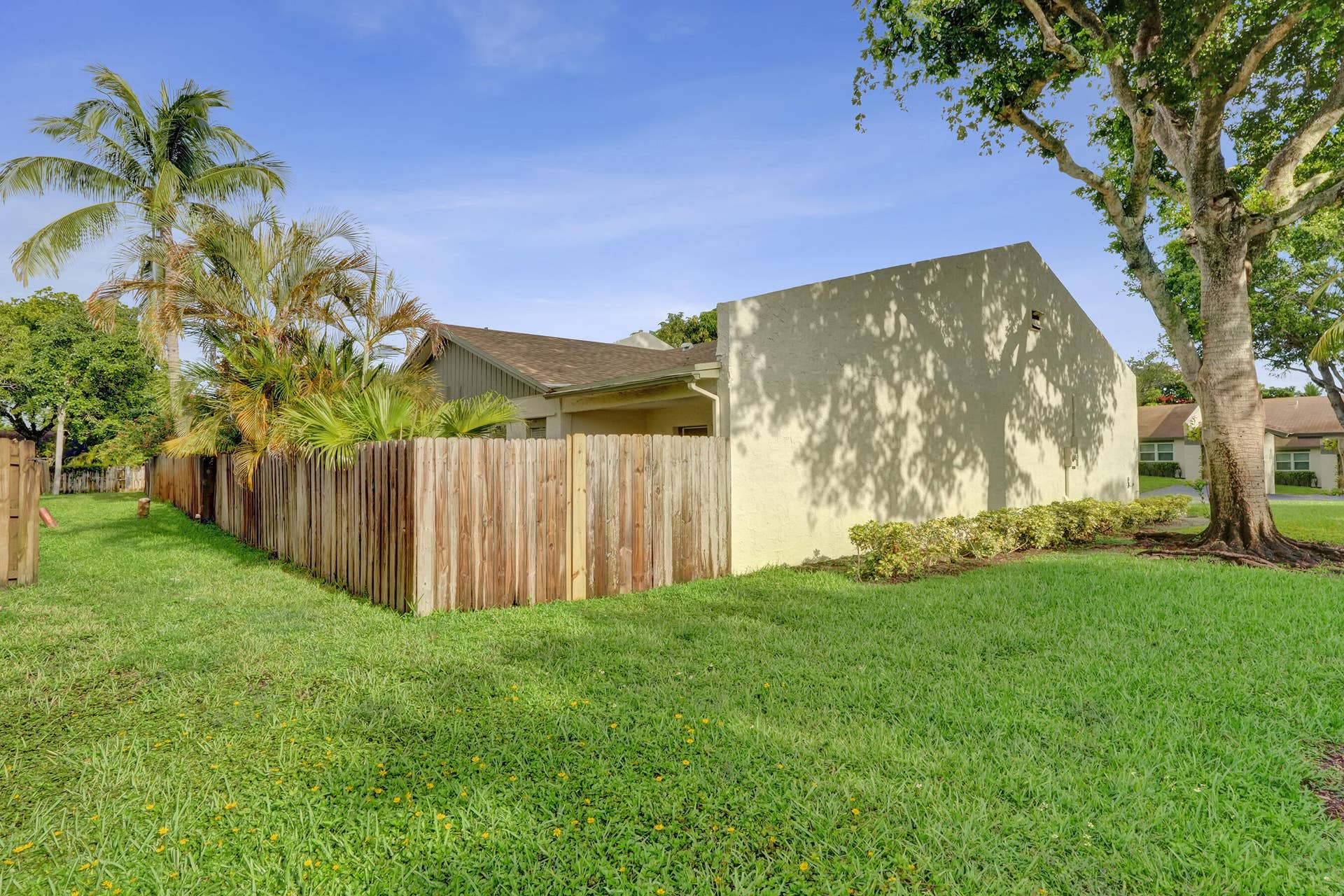 904 NW 51ST Street, Deerfield Beach, FL 33064 DSC01023