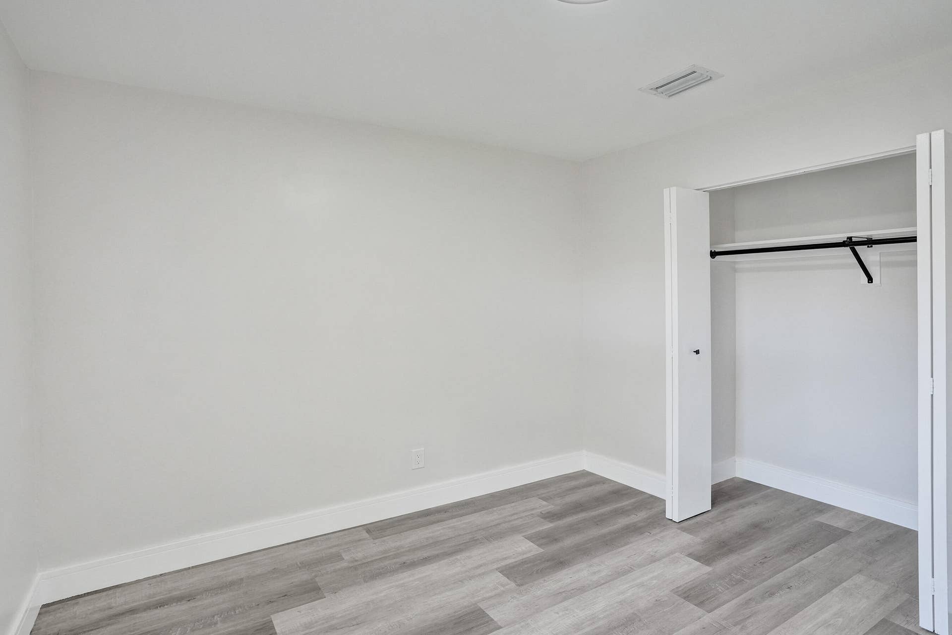904 NW 51ST Street, Deerfield Beach, FL 33064 DSC00993