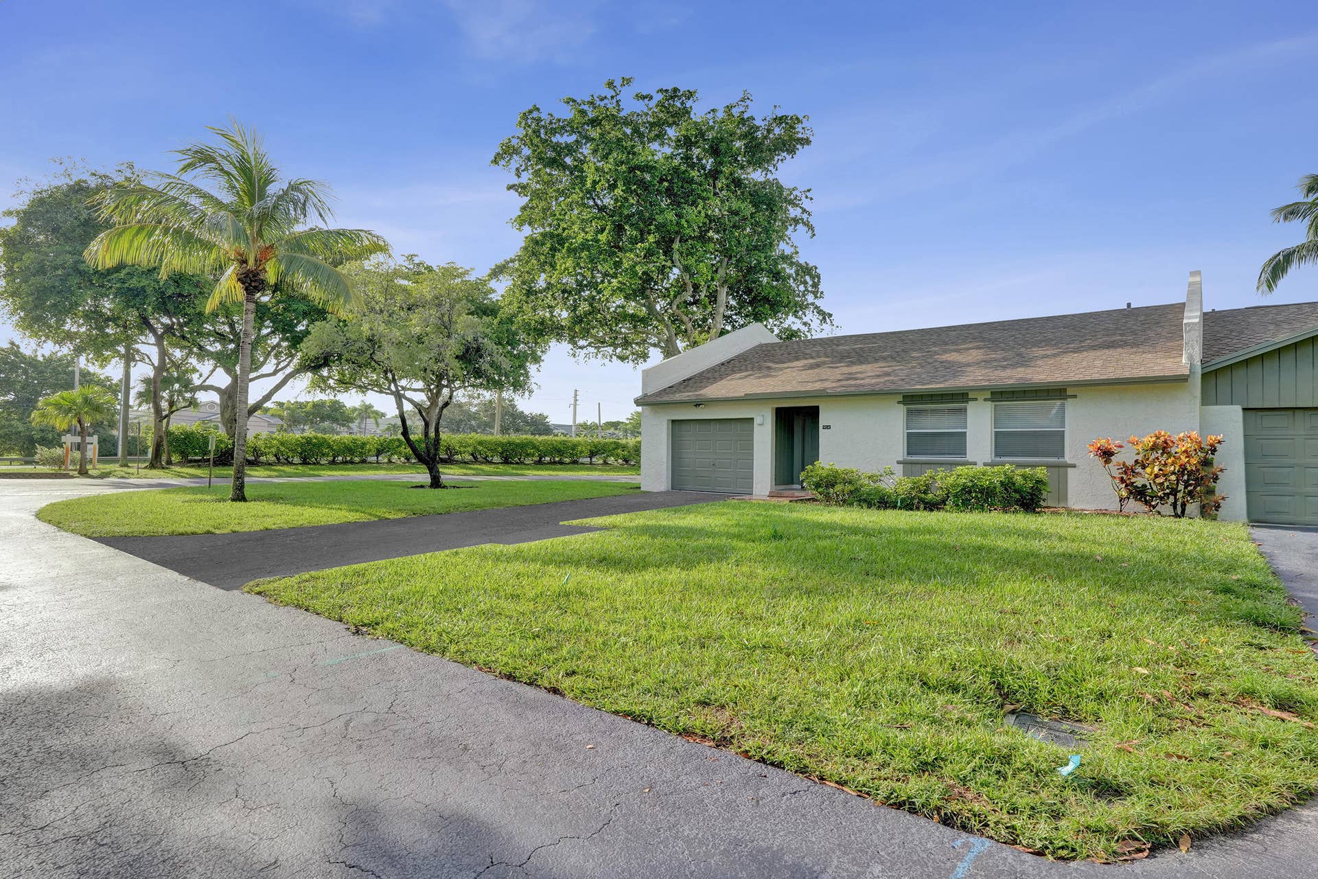 904 NW 51ST Street, Deerfield Beach, FL 33064 DSC00897