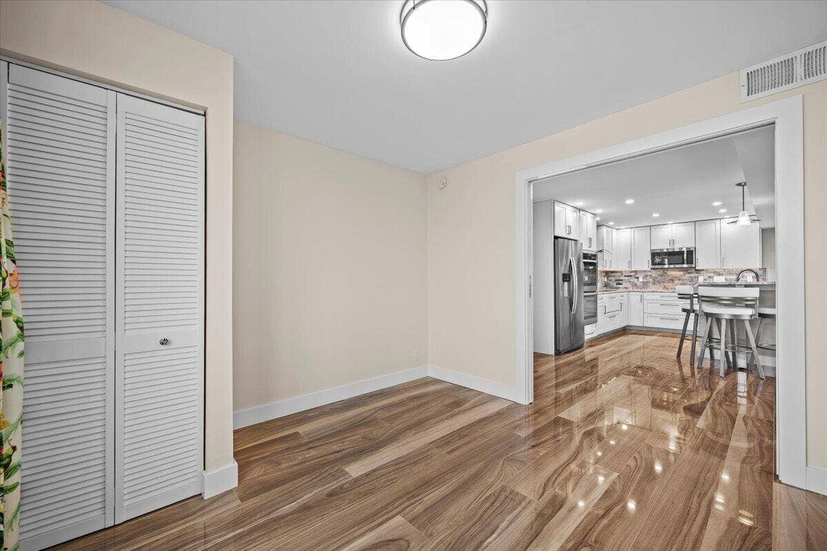 911 Ocean Drive, #601, Juno Beach, FL 33408 09-LUX_2136