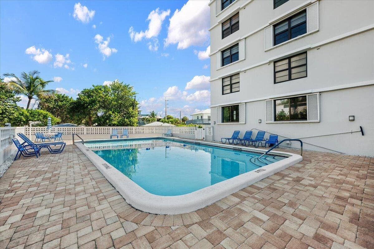 911 Ocean Drive, #601, Juno Beach, FL 33408 33-LUX_4717
