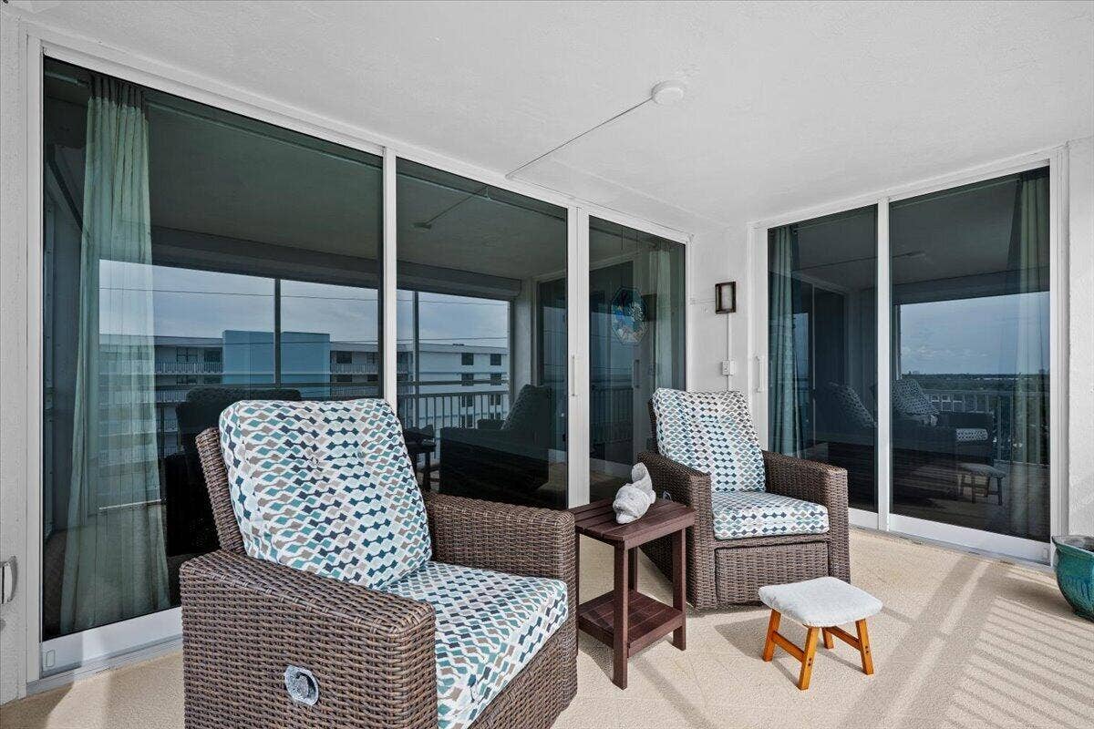911 Ocean Drive, #601, Juno Beach, FL 33408 29-LUX_2256