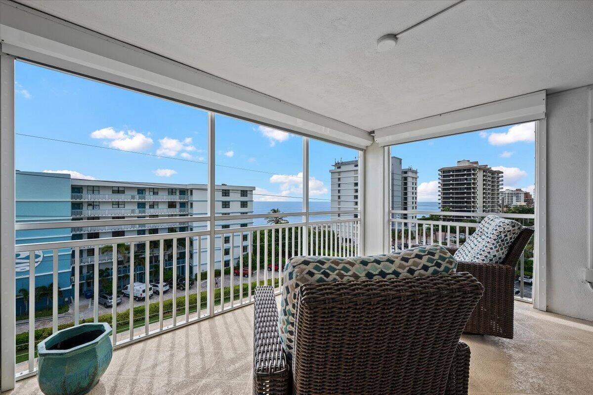 911 Ocean Drive, #601, Juno Beach, FL 33408 28-LUX_2251