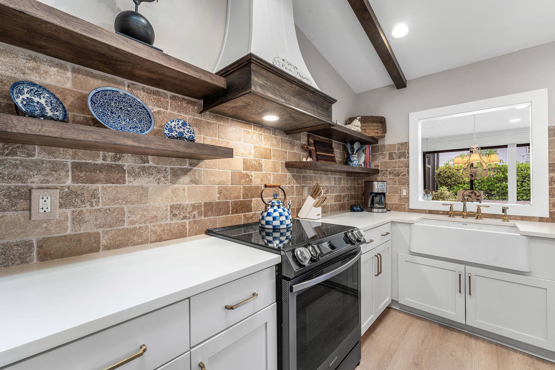 3155 NW 14th Street, Delray Beach, FL 33445 Kitchen